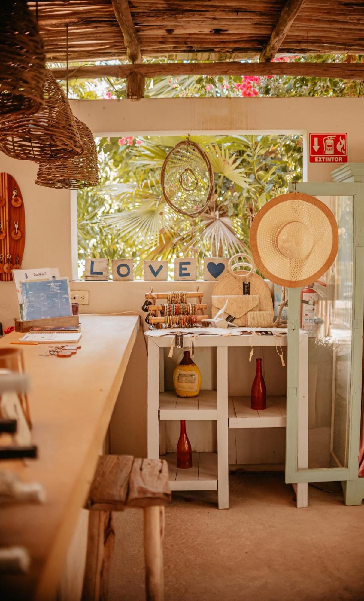 إل كويو Lunarena Barefoot Hotel المظهر الخارجي الصورة